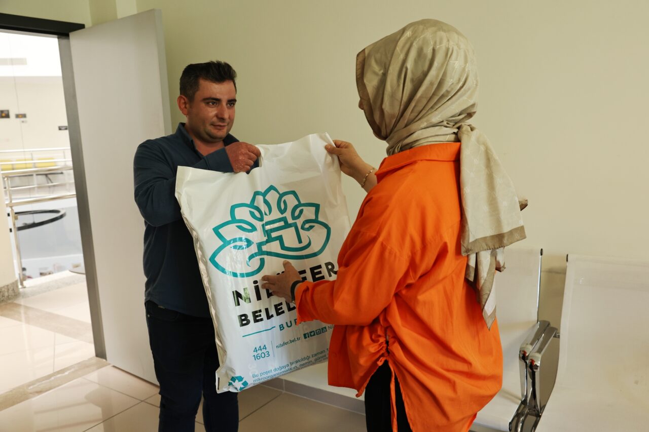 Nilüfer Belediyesi’nden örnek dayanışma; İhtiyacı olanlar mutlaka başvursun… Nilüfer Belediyesi’nden örnek dayanışma; İhtiyacı olanlar mutlaka başvursun…