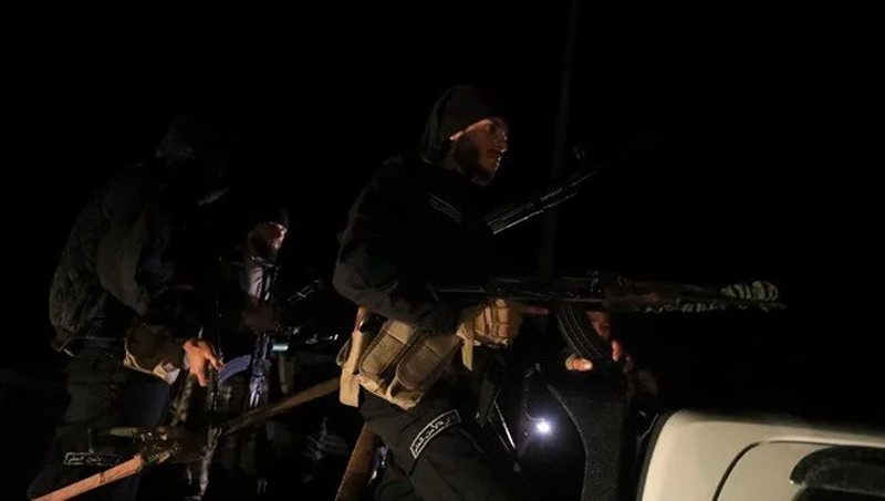 İsrail’den Şam’a saldırı: Suriye güvenlik güçleri tetikte İsrail’den Şam’a saldırı: Suriye güvenlik güçleri tetikte