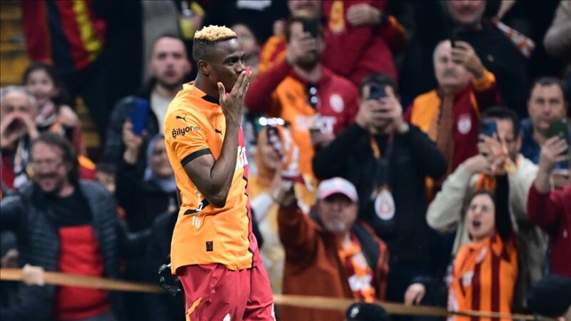 Galatasaray'ın yıldız futbolcusu Victor Osimhen, kendisine fırsat verdiği için sarı-kırmızılı
