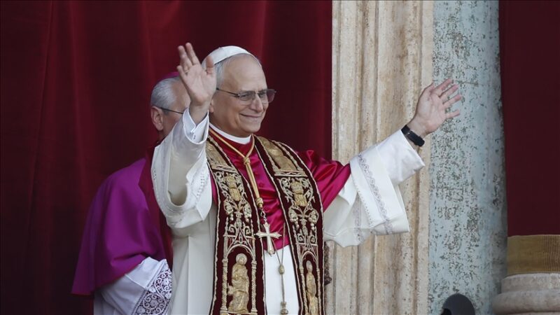 Papa Leo, selefi Francis’in Birinci İznik Konsili'nin 1700. yıldönümü dolayısıyla