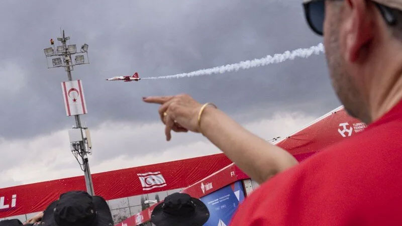 Türk Yıldızları’ndan TEKNOFEST KKTC’de muhteşem uçuş
