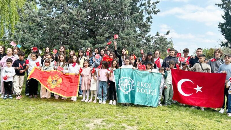 Ekol Tabiat Koleji’nde kardeşlik renkleri Renkli gösterileriyle yürekleri ısıtan Erkenaz Dans Topluluğu ve Montenegro’dan dünya