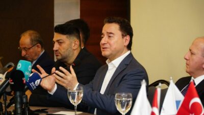 Ali Babacan: Bursa yardım eli arıyor