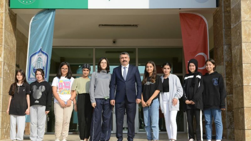 Yıldırım Belediyesi tarafından düzenlenen ve üç gün sürecek 'Bursa Gençlik