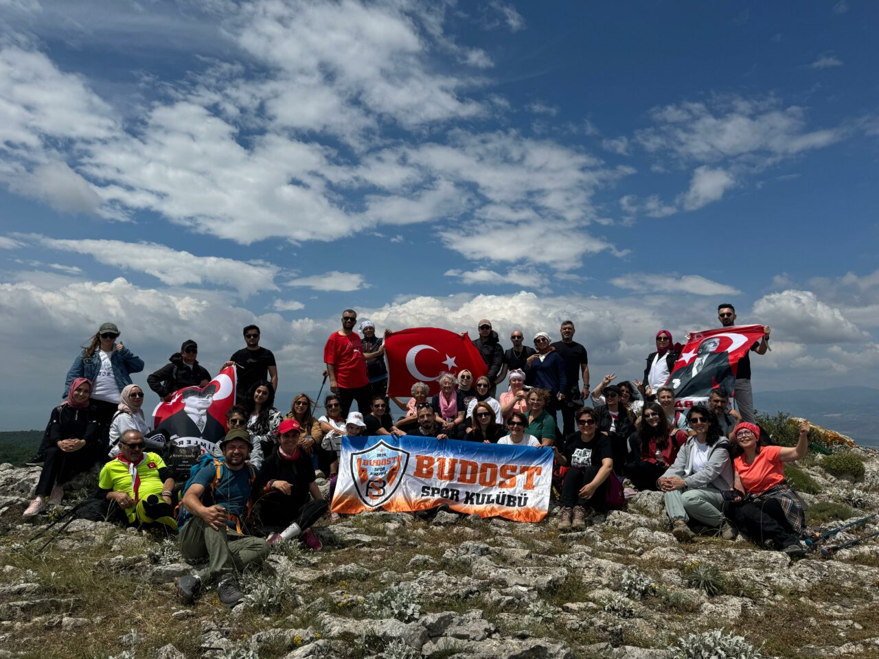 Bursa’nın Aydoğdu Mahallesi’nde Hıdırellez coşkusu