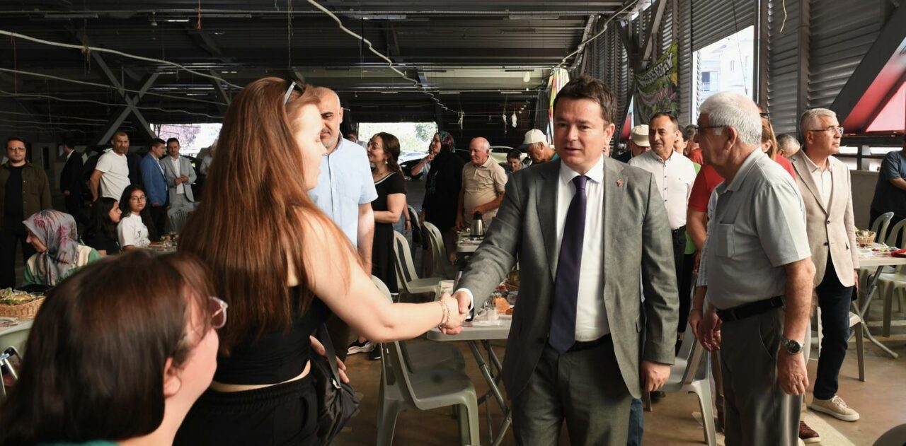 Başkan Erkan Aydın, Akpınar sakinleriyle bir araya geldi