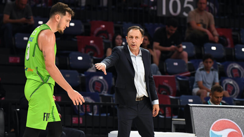 Basketbol Süper Ligi’ndeki temsilcilerimizde TOFAŞ, başantrenör Orhun Ene ile yollarını