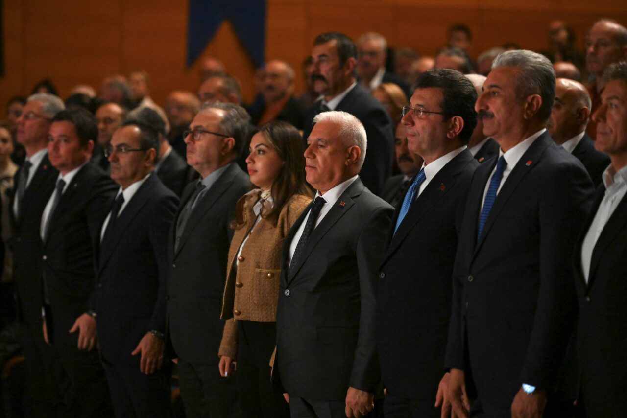 Ekrem İmamoğlu’ndan Bursa’ya el yazısıyla özel mesaj