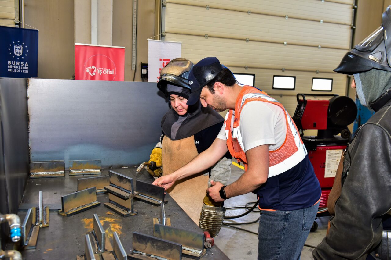 Bursa’da güçlü kadınlar! Büyükşehir’den kadın istihdamına teşvik