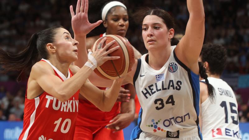 Potanın perileri çeyrek finalde