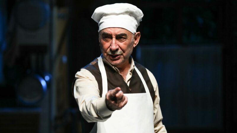 Türk sinema ve tiyatrosunun usta ismi Şener Şen, efsaneleşmiş 'Zengin