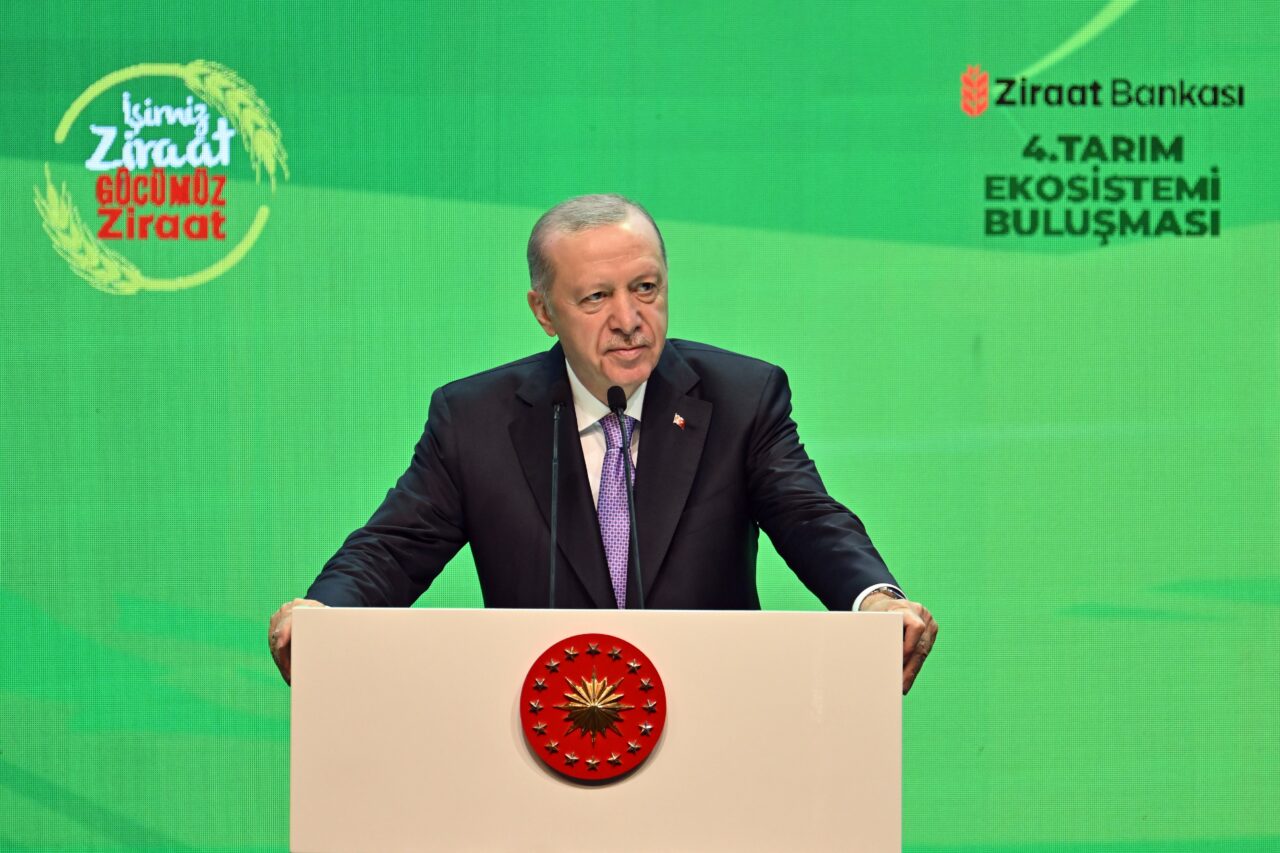 Cumhurbaşkanı Erdoğan: ‘Şaibeyle yatıp butlanla kalkıyorlar’ Cumhurbaşkanı Erdoğan: ‘Şaibeyle yatıp butlanla kalkıyorlar’