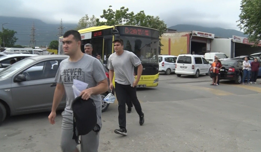 Bursa’da nefes kesen anlar! Öğrencileri sınava böyle yetiştirdi