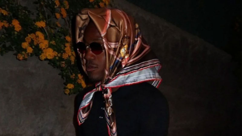 Yıldız futbolcuyu görenler tanıyamadı Yıldız futbolcuyu görenler tanıyamadı