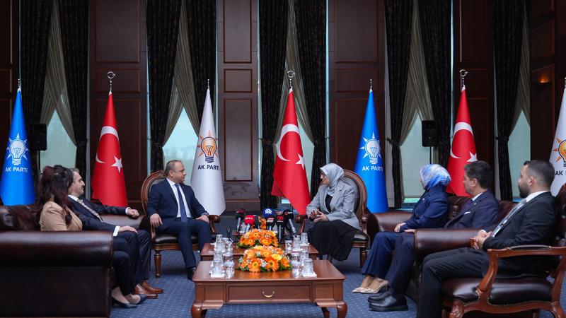 Siyasi partilerde bayramlaşma