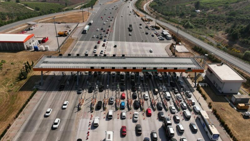 Kurban Bayramı tatilinin 4'üncü gününde İstanbul-İzmir Otoyolu'nun Bursa kesiminde akıcı