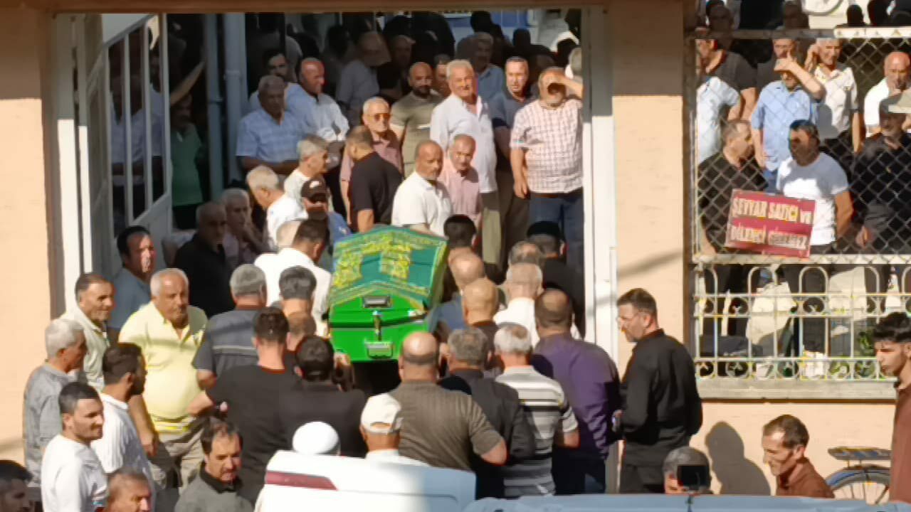 Bursa’da acı veda! Yan yana toprağa verildiler Bursa’da acı veda! Yan yana toprağa verildiler