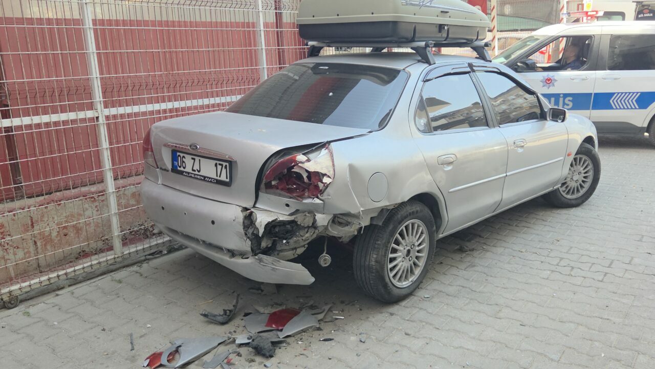 Bursa’da korku dolu anlar! Direksiyon başında fenalaşınca… Bursa’da korku dolu anlar! Direksiyon başında fenalaşınca…