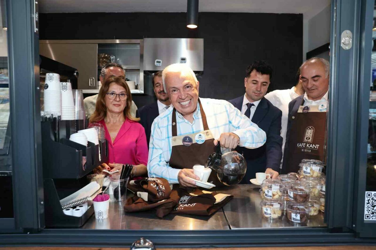 Bursa’da uygun fiyata kaliteli gıda! İlk şube açıldı