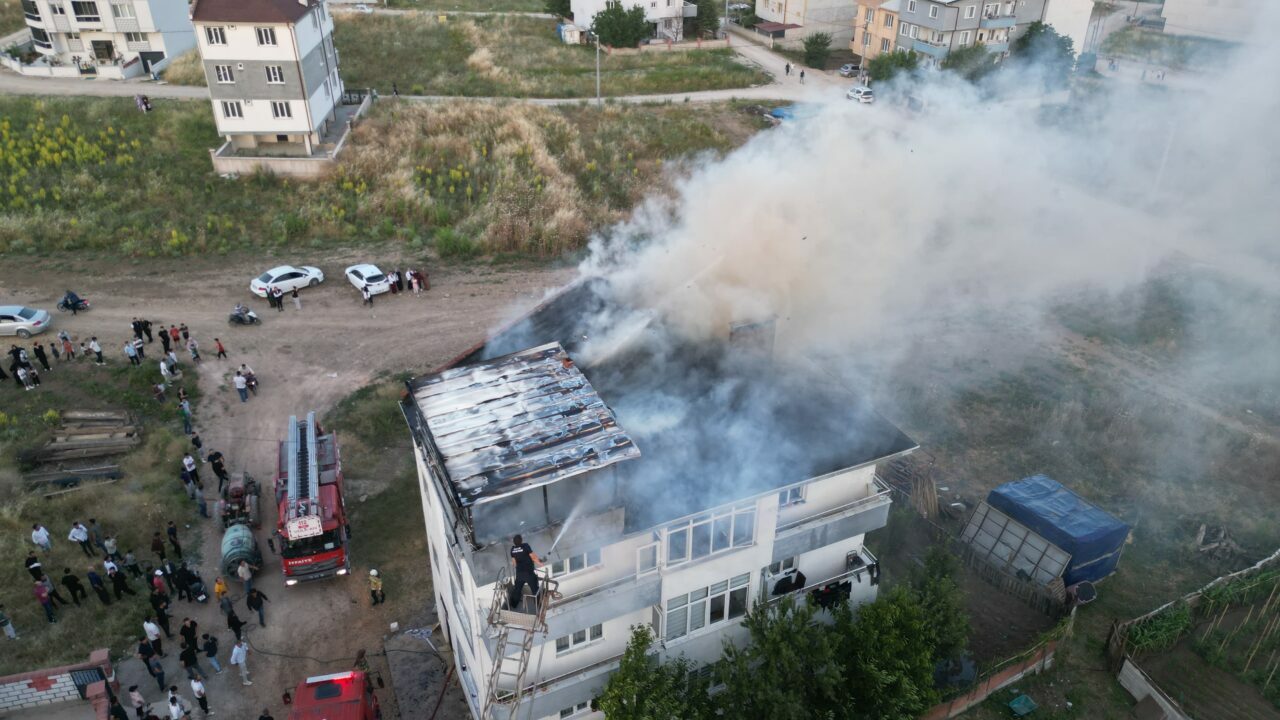 Bursa’da yangın paniği Bursa’da yangın paniği
