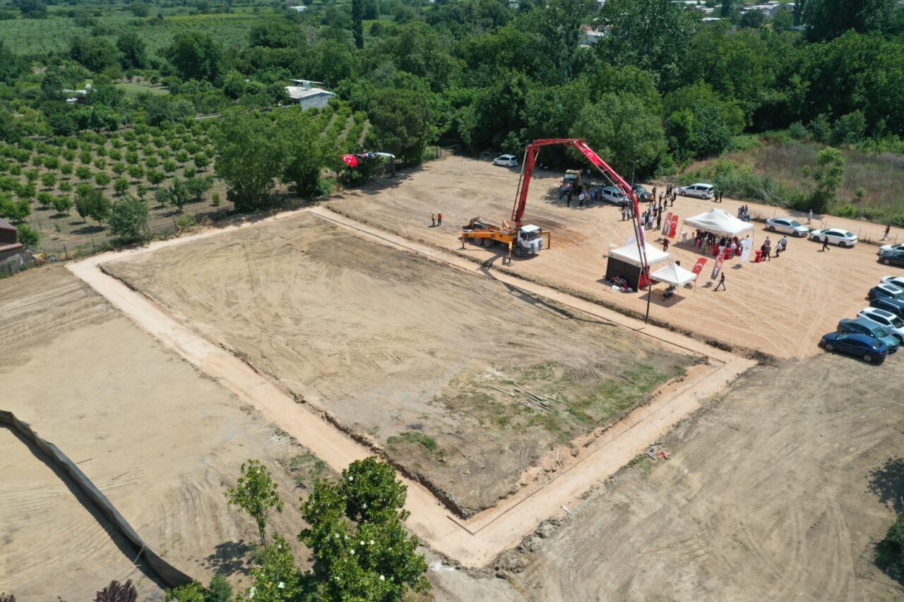 Bursa’ya yeni tesis: Başkan Aydın temeli attı!