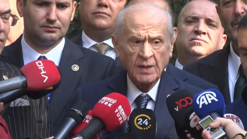 Bahçeli: Darbeler anayasası yok edilmeli Bahçeli: Darbeler anayasası yok edilmeli