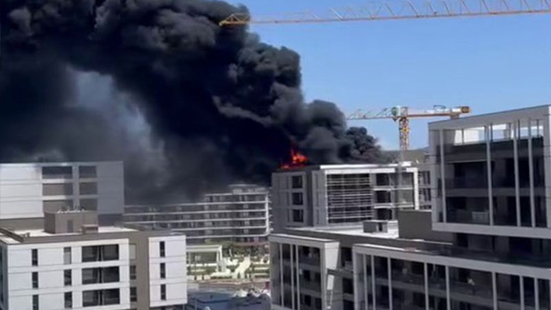 Bursa Balat’ta apartman yangını! Alev alev yandı… Bursa Balat’ta apartman yangını! Alev alev yandı…