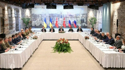 İstanbul’da barış zirvesi: Rus heyeti Türkiye’ye geldi