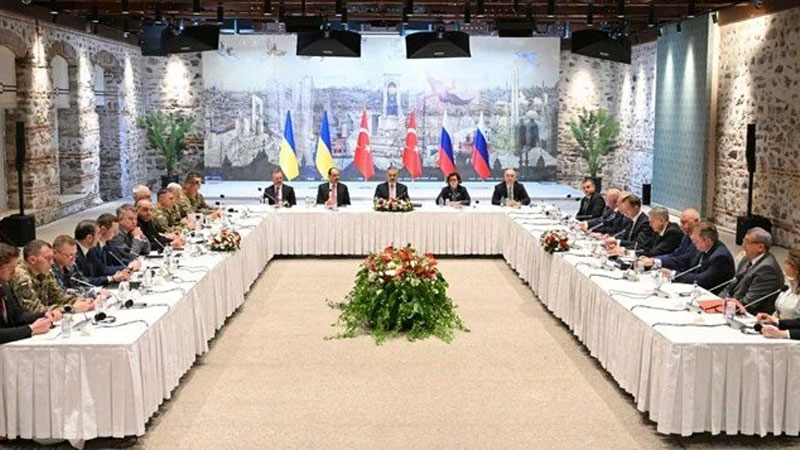 İstanbul’da barış zirvesi: Rus heyeti Türkiye’ye geldi