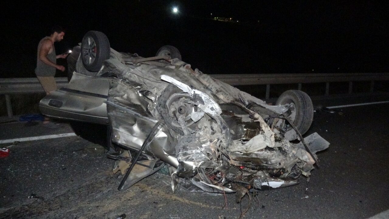 Düğün yolunda feci kaza: 2 ölü, 2 yaralı