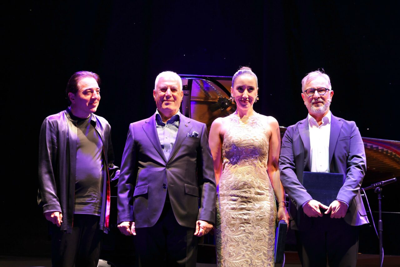 Fazıl Say’dan Bursa’ya en güzel armağan: ‘İznik Türküsü’