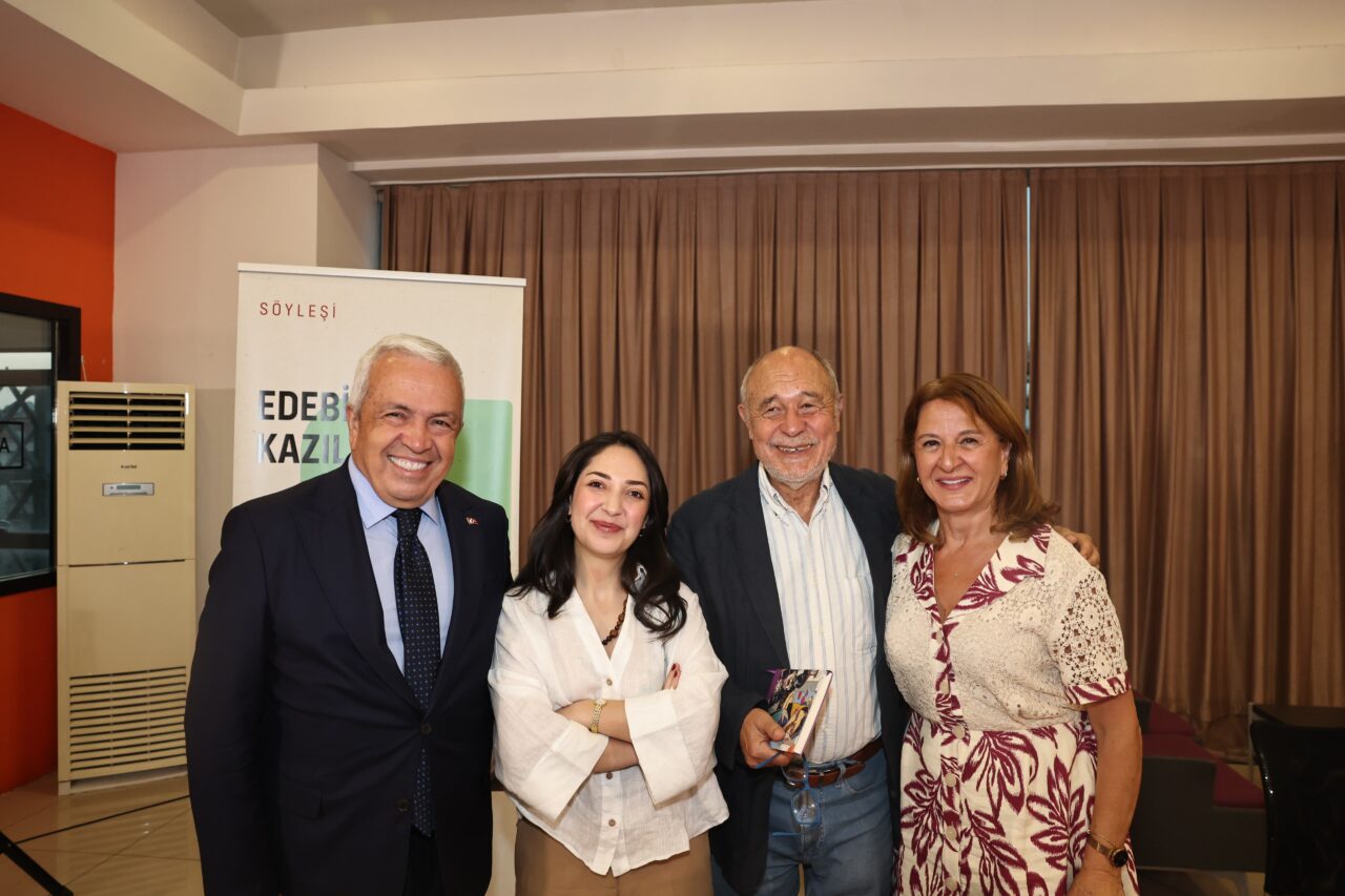 Usta yazar Gündüz Vassaf Nilüfer’de okurlarıyla buluştu