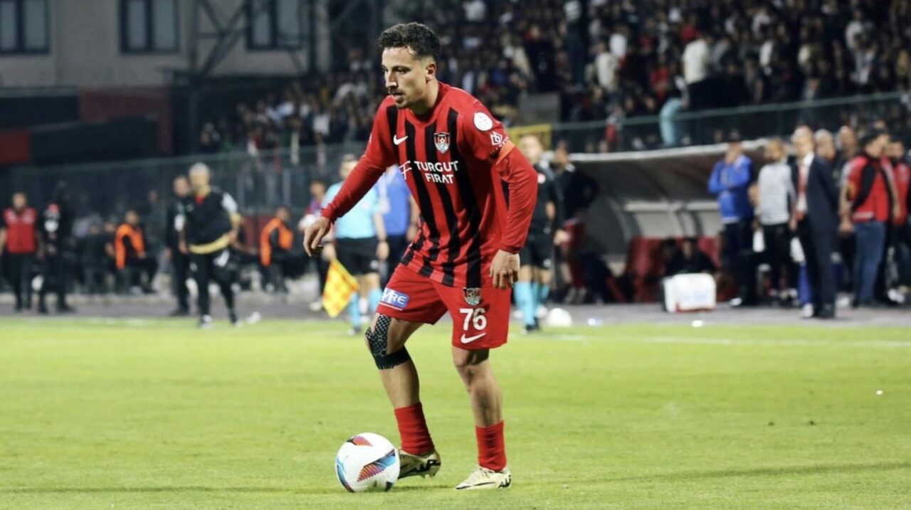 Bursaspor’un orta sahasına Vanspor’dan yeni aday