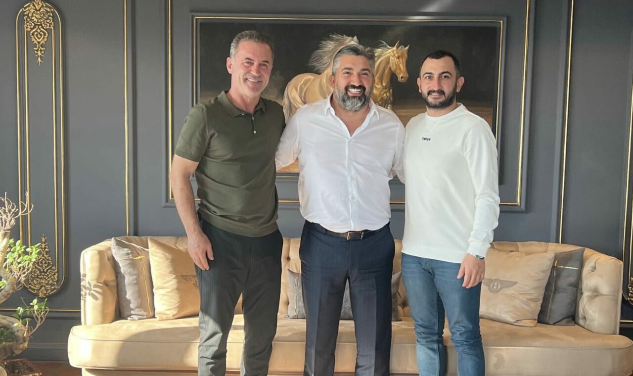 Bursaspor’un eski hocası 1.Lig’e imza attı