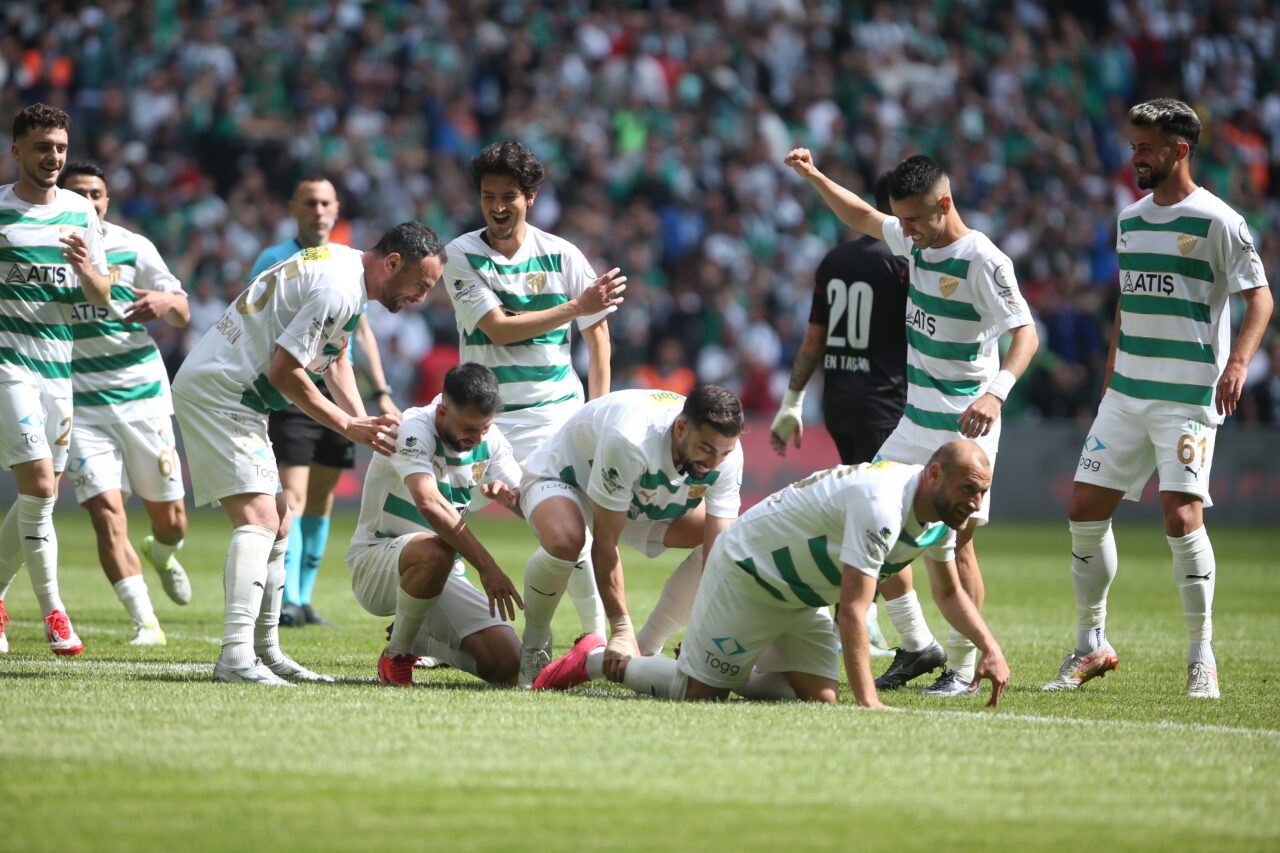 Bursaspor’un 2.Lig’deki rakipleri belli oluyor Bursaspor’un 2.Lig’deki rakipleri belli oluyor