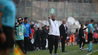 Bursaspor’un hocası Adem Çağlayan’dan genç oyuncularla ilgili karar