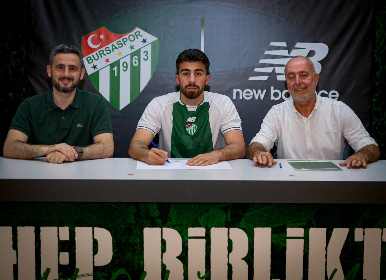 Bursaspor paylaştı; İmzalar resmen atıldı…