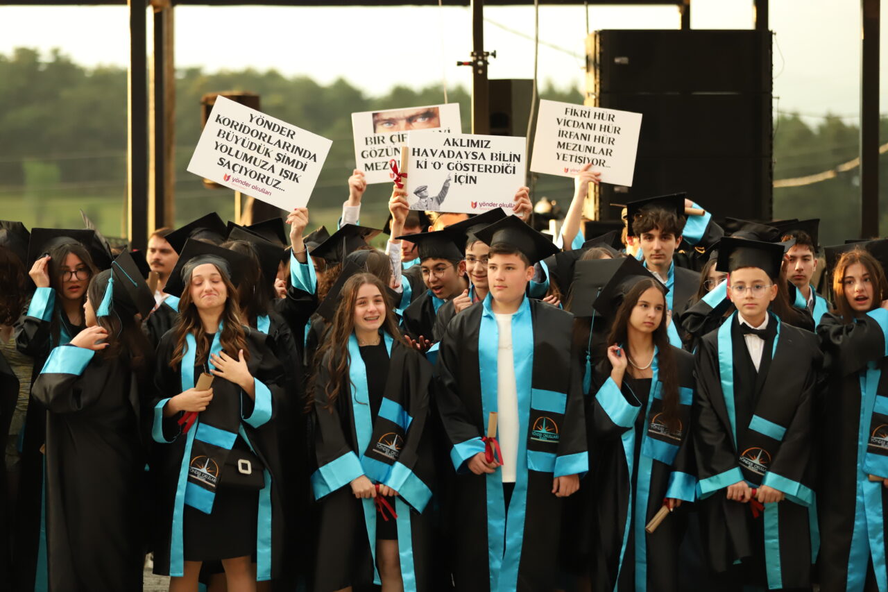 Bursa Yönder Okulları’nda doğanın kalbinde unutulmaz bir mezuniyet ve festival coşkusu!