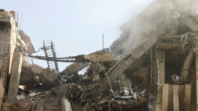 İsrail, İran’da hastaneyi vurdu