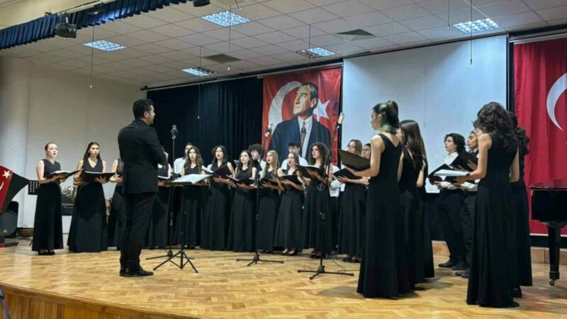Kosova’nın köklü sanat kurumlarından Shkolla E Muziks "Prenk Jakova" Gjakov,