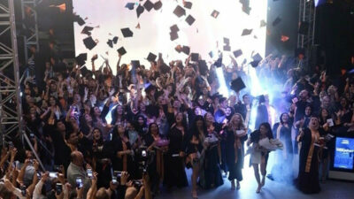 Mudanya Üniversitesi’nde mezuniyet heyecanı