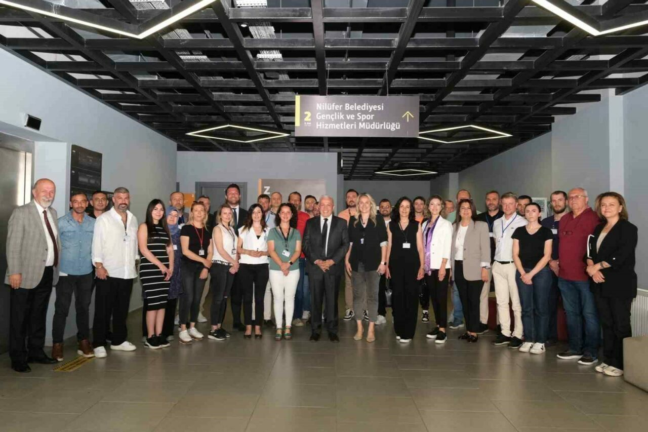 Nilüfer Belediyesi çalışanları bayramlaştı