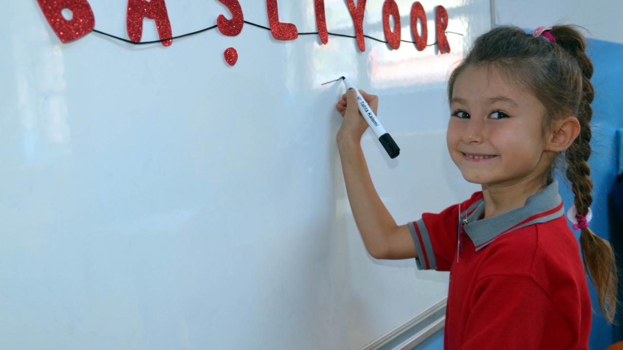 Okul kıyafetlerinde yeni dönem Okul kıyafetlerinde yeni dönem