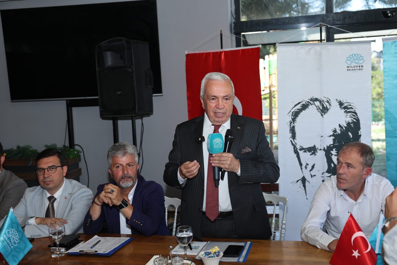 Başkan Özdemir muhtarlarla buluştu: “Nilüferli’nin hakkını hep birlikte korumalıyız” Başkan Özdemir muhtarlarla buluştu: “Nilüferli’nin hakkını hep birlikte korumalıyız”