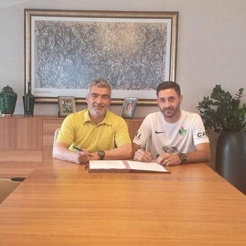 Bursaspor’un golcüsü eski takımına döndü