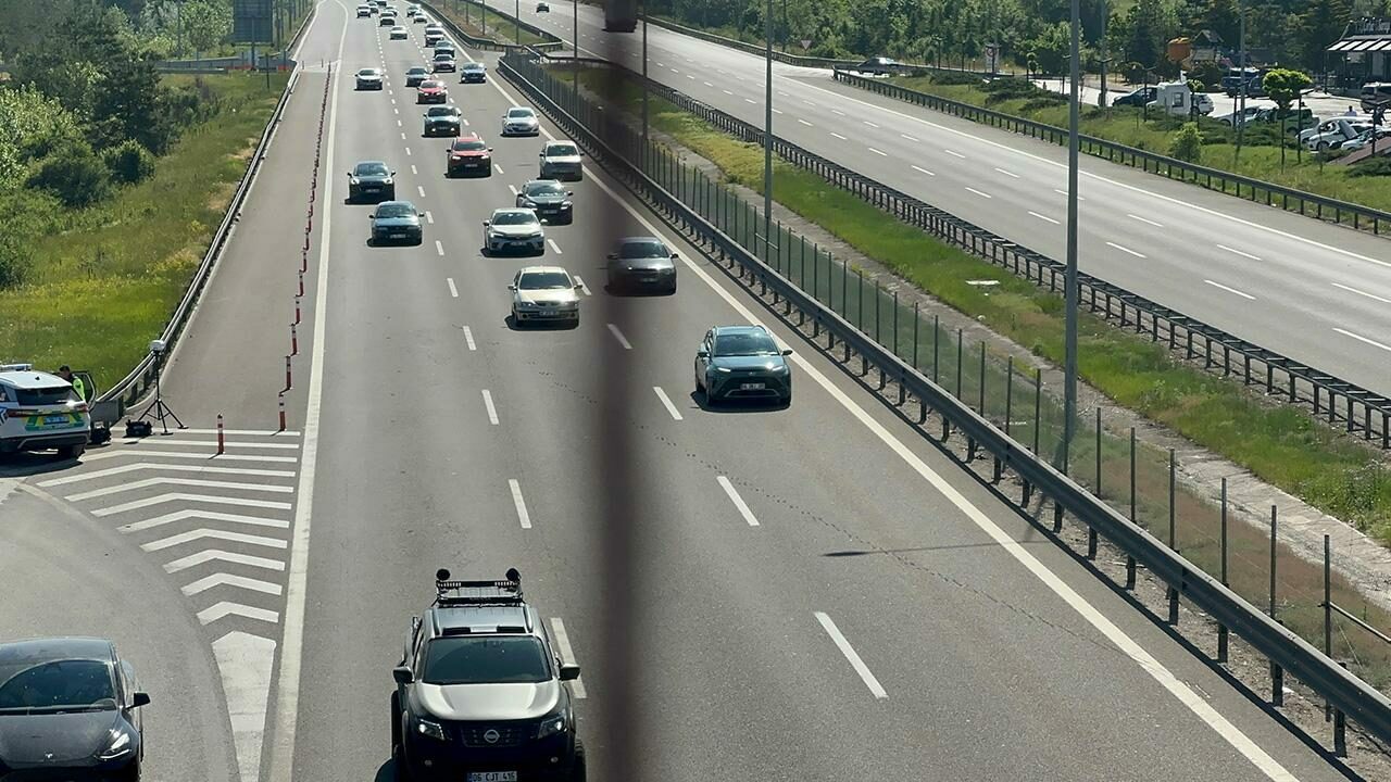 Tatilciler dönüşe geçti, yoğunluk başladı Tatilciler dönüşe geçti, yoğunluk başladı