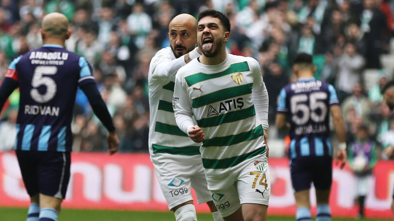Bursaspor’da ayrılık: Takıma veda etti Bursaspor’da ayrılık: Takıma veda etti