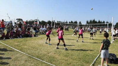 Genç voleybolcuların kalbi Osmangazi’de attı