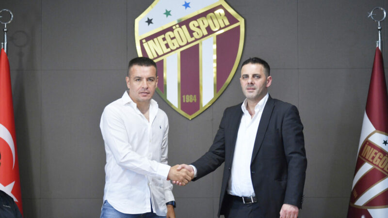 2.Lig’deki Bursa ekibi yeni hocasını açıkladı İnegölspor, teknik direktör İsmail Güldüren ile 3 yıllık sözleşme imzaladı.