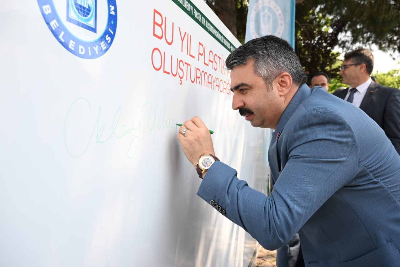 Bursa’da anlamlı imza!